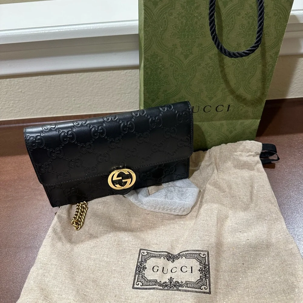 Gucci purse - Picture 2 of 10